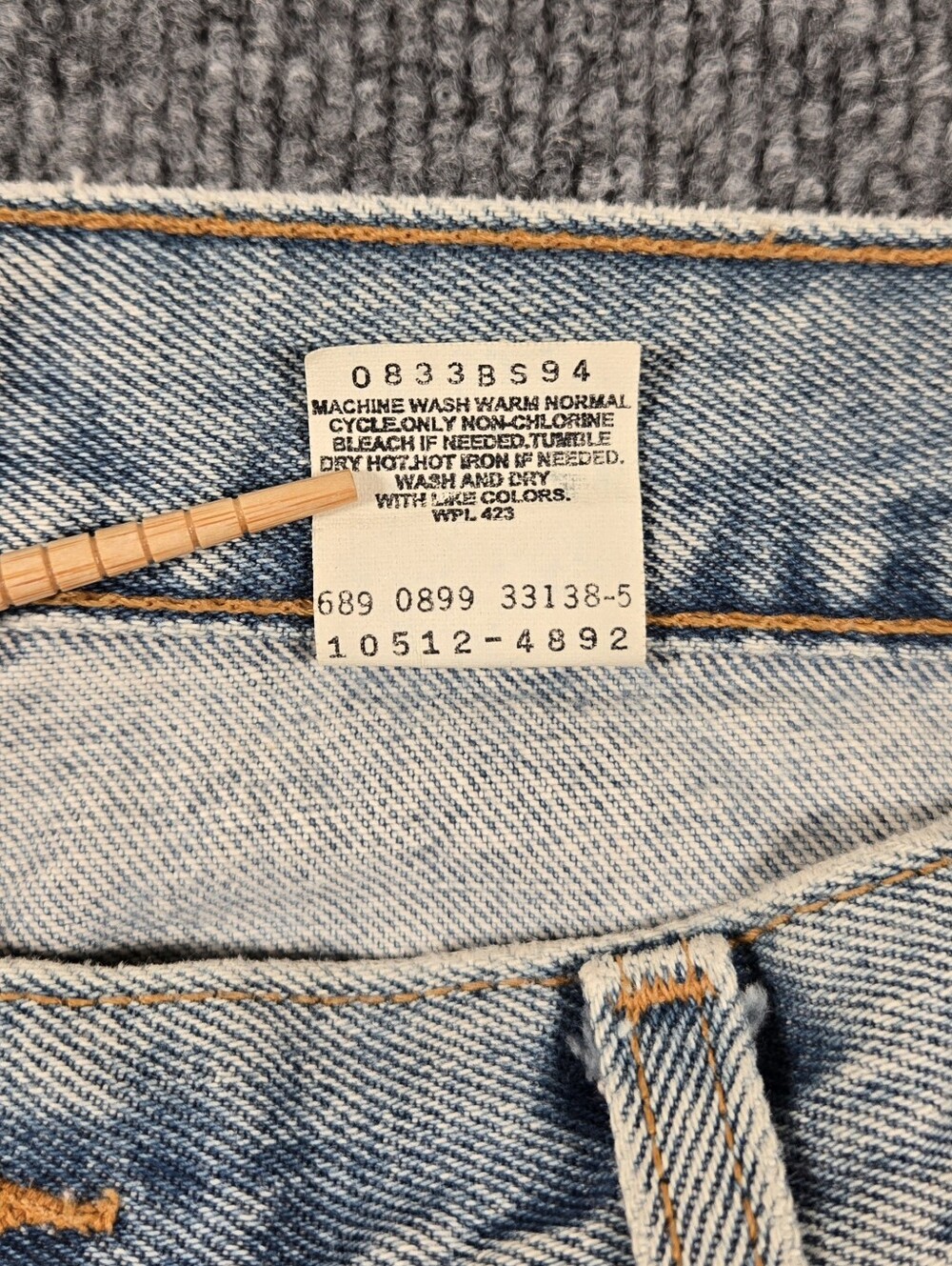 Vintage 90s Levi's 512 Slim Fit Straight Leg Jeans Light Wash‎ Denim Size 13 - Picture 8 of 11